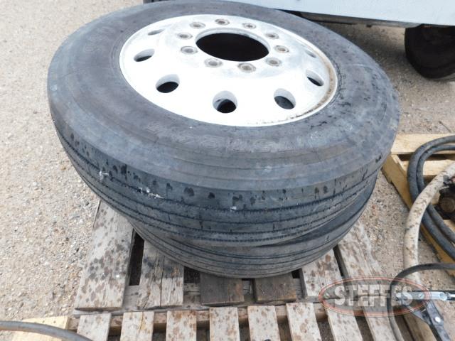 (2) 11R24.5 steer tires on aluminum rims, _9.jpg